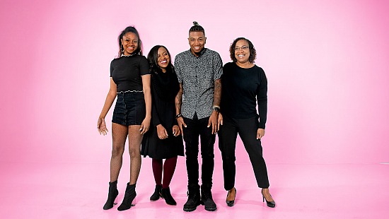 Family-tines Day mini Sessions Kiddie Academy Lanham